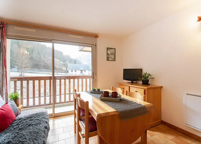 Appartement Calme Proche Centre, Parking Et Balcon, Saint-lary - Fr-1-296-194