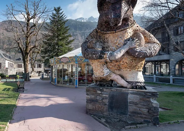 アパート Calme Proche Centre, Parking Et Balcon, Saint-lary - Fr-1-296-194